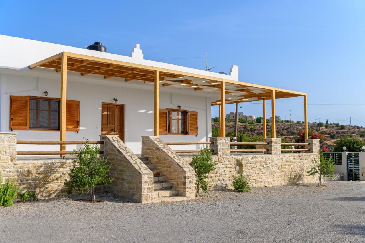 Villas Alexandros Kalamaki  Bagian luar foto