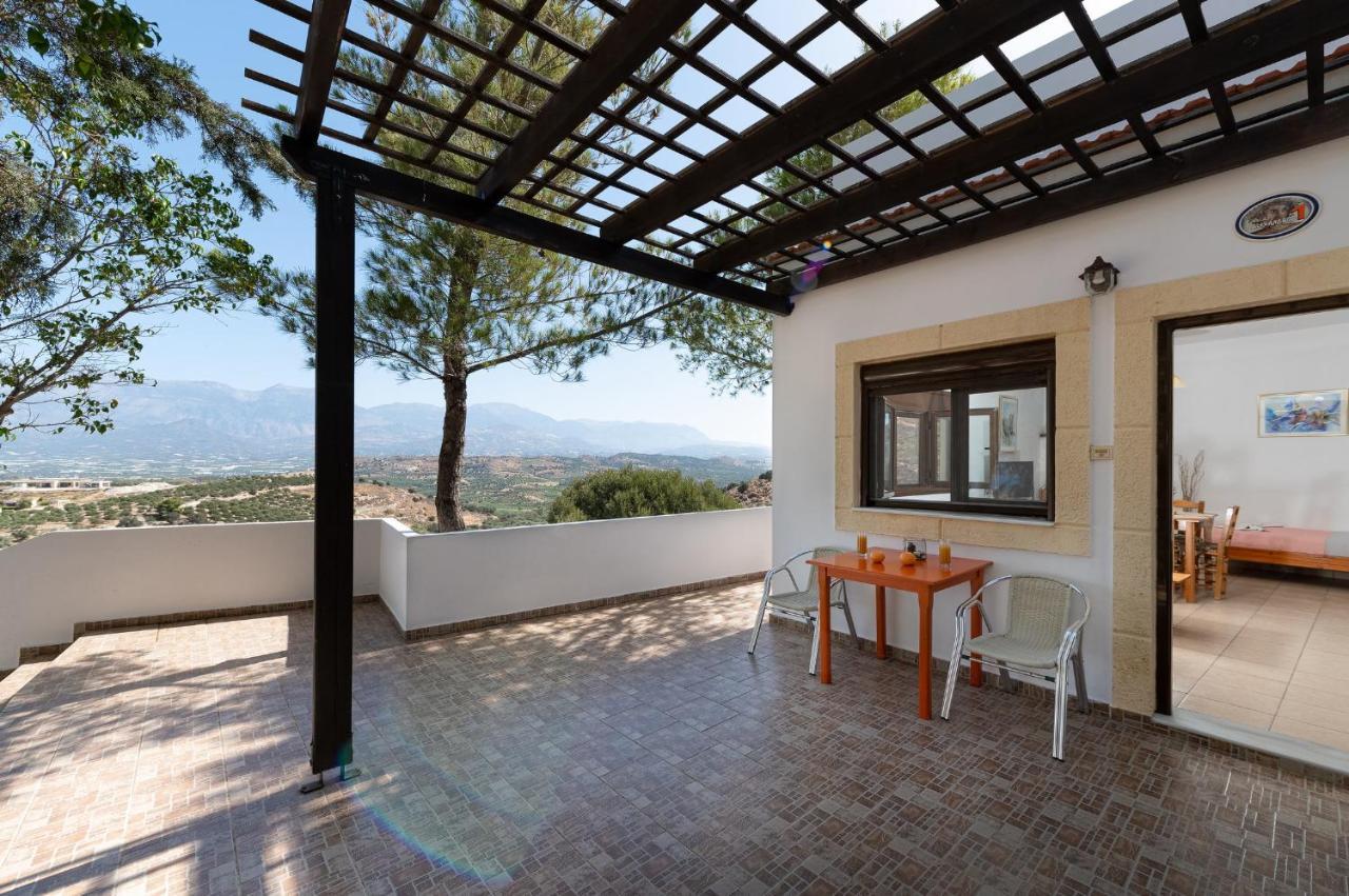Villas Alexandros Kalamaki  Bagian luar foto