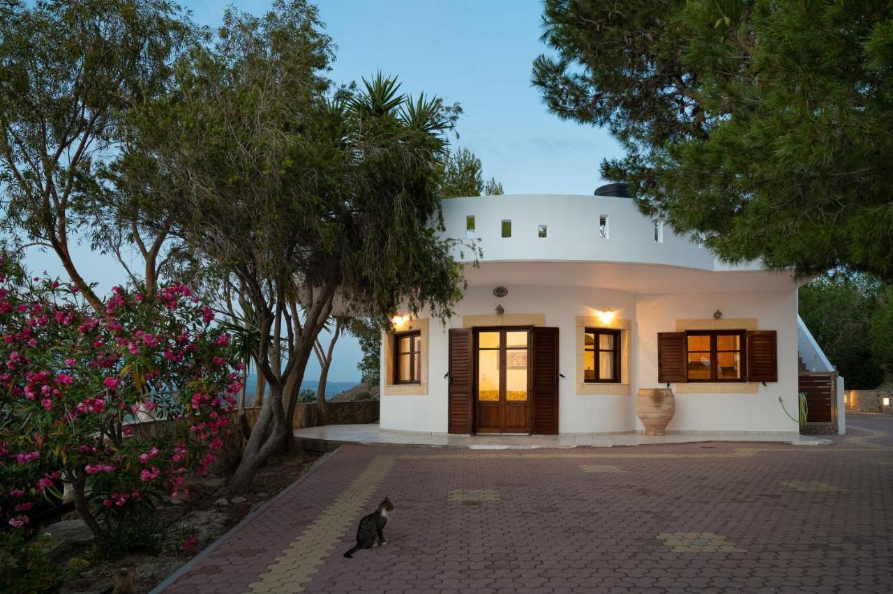 Villas Alexandros Kalamaki  Bagian luar foto