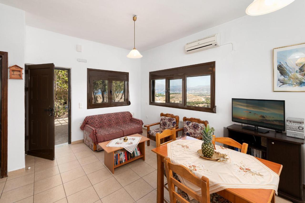 Villas Alexandros Kalamaki  Bagian luar foto
