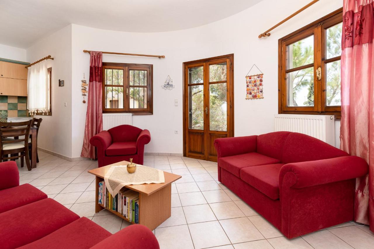 Villas Alexandros Kalamaki  Bagian luar foto
