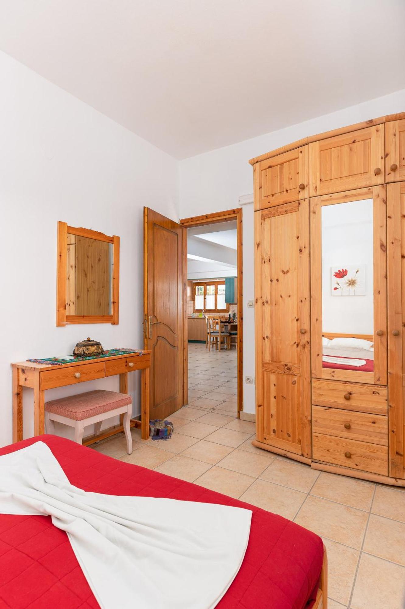 Villas Alexandros Kalamaki  Ruang foto